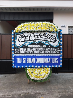 Papan Bunga Duka di Kei Besar Utara Barat